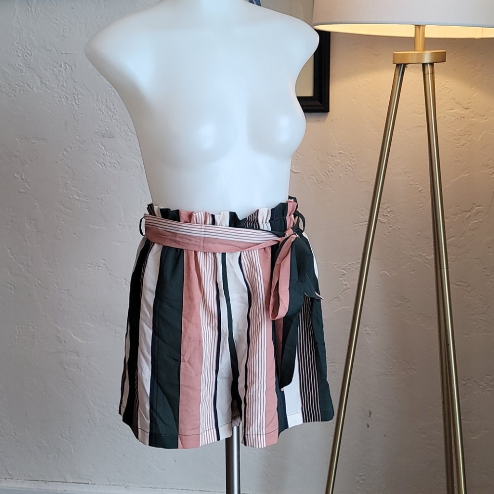 Shein Sz 8 Tie Waist Shorts EUC
